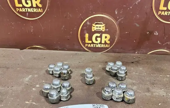 Nissan Quest Nuts/bolts 