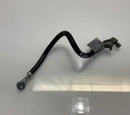 Mercedes-Benz E W212 Positive cable (battery) DES000553 61048722 05062009