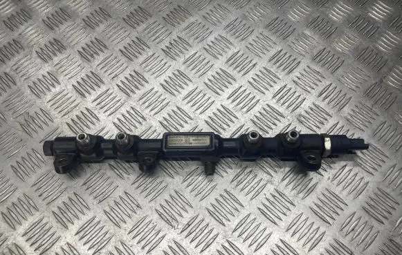 Ford Mondeo Mk III Fuel main line pipe 2S7Q9D280AD R9144Z050A