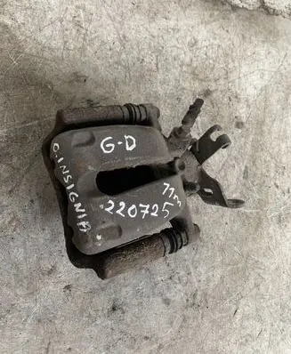 Opel Insignia A Rear brake caliper