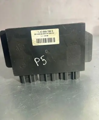 Volkswagen PASSAT B5 Comfort/convenience module 1J0959799S 5DK00795350