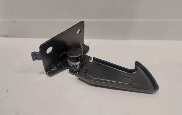 Jeep Wrangler Engine bonnet/hood lock/latch loop/hook 68284629AC