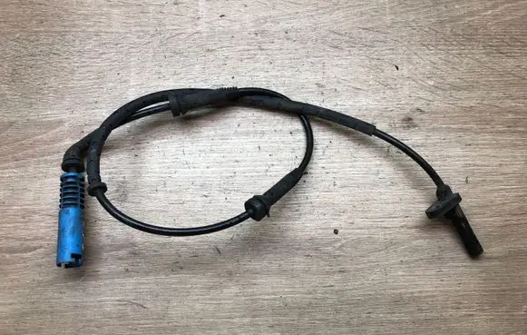 BMW 5 E60 E61 ABS brake wheel speed sensor 611269087059