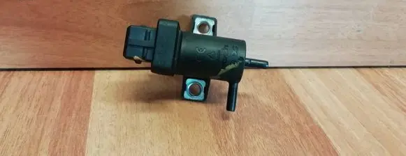 Renault Espace V (RFC) Turbo solenoid valve 8200762162