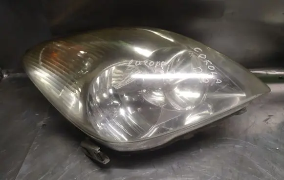 Toyota Corolla Verso E121 Headlight/headlamp