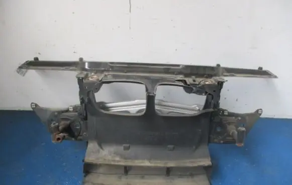 BMW 3 E46 Front bodywork piece 