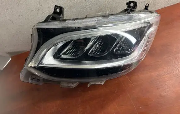 Mercedes-Benz Sprinter W907 W910 Headlight/headlamp A9109065700 90139118AH