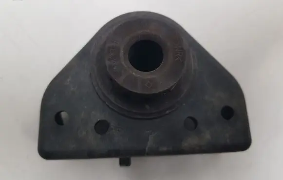 KIA Sportage Radiator mount bracket
