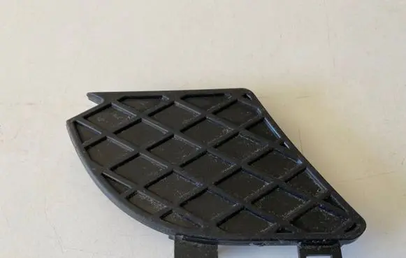 Mercedes-Benz E W210 Front bumper lower grill CH-BZ11016-G1-R