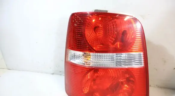 Volkswagen Touran I Rear/tail lights