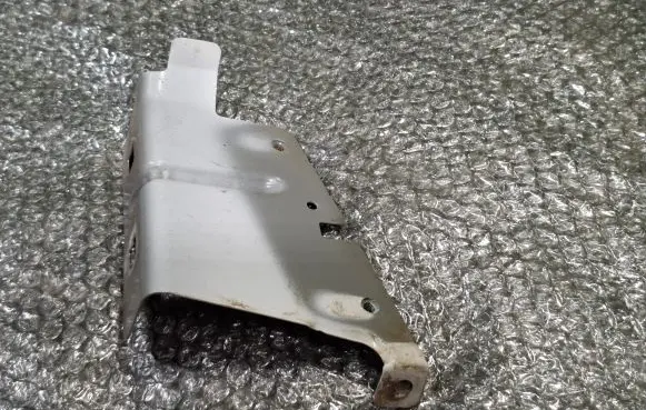 Renault Master III Fender mounting bracket 641C30003R