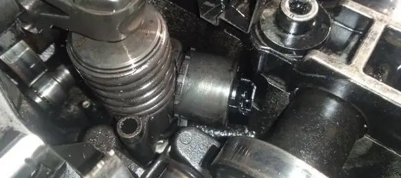 Fuel injector