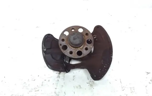 Mercedes-Benz E A207 Front wheel hub spindle knuckle