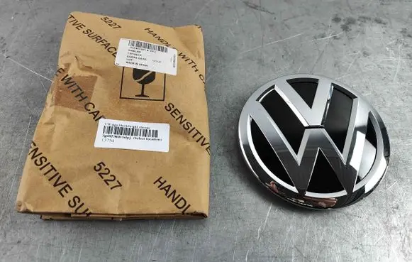 Volkswagen T-Cross Manufacturer badge logo/emblem 3g0853601bdpj