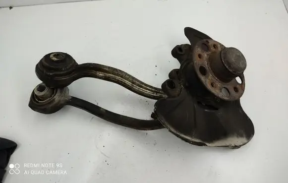 Mercedes-Benz C W203 Front wheel hub spindle knuckle