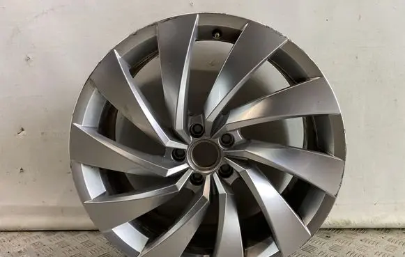 R20 alloy rim