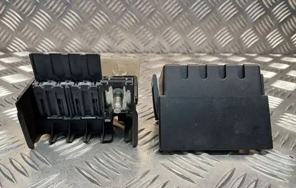 Peugeot 308 Fuse box set 9656984480