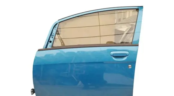 Mitsubishi i-MiEV Front door