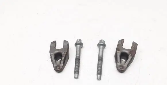 Volvo S60 Fuel Injector clamp holder 