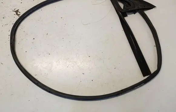 Mercedes-Benz CLK A209 C209 Front door rubber seal A2097200278