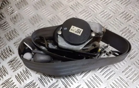 KIA Carens I Front seatbelt HSS60313R30139