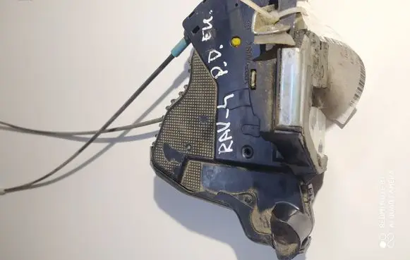 Toyota RAV 4 (XA30) Front door lock 6042512