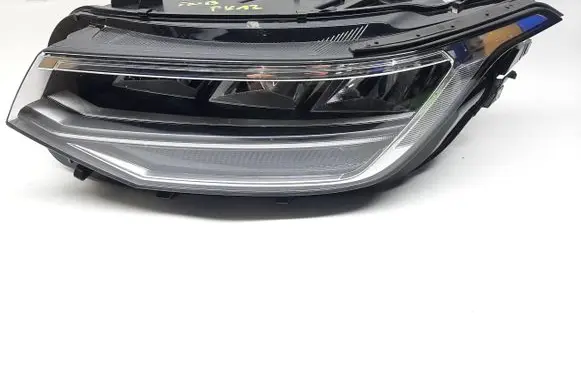 Volkswagen Tiguan Headlight/headlamp 5NB941035C