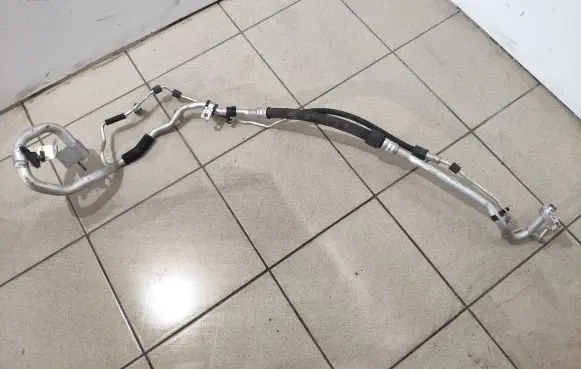 Mercedes-Benz GLC C253 Air conditioning (A/C) pipe/hose A2138302602