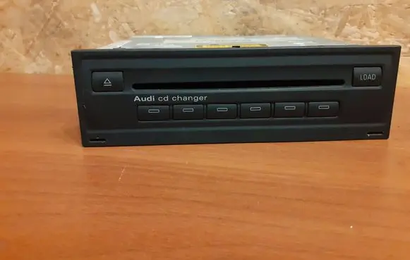 Audi A8 S8 D3 4E CD/DVD changer 4E0035111 4E0910111C