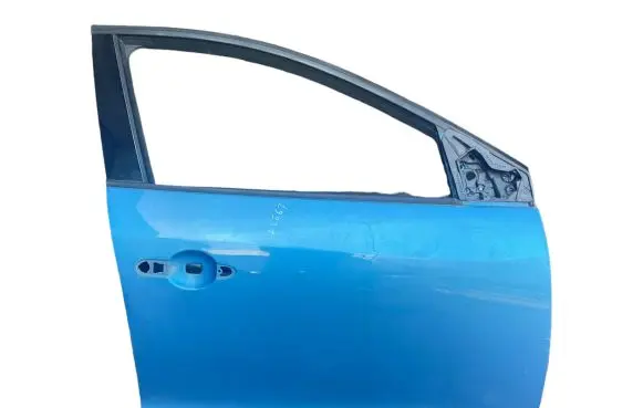 Renault Megane III Front door 990900318R 8200722326