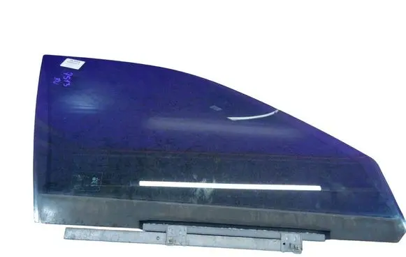 Renault Laguna I Front door window glass four-door 