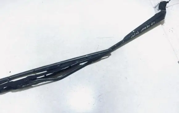 Mazda 626 Front wiper blade arm f4885