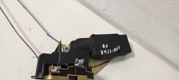 Mitsubishi Space Star Front door lock