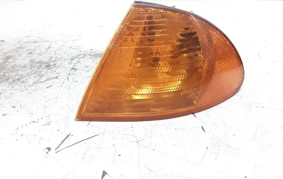 BMW 3 E46 Front indicator light 1315106140