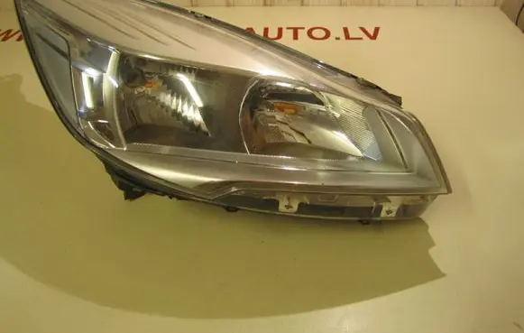 Ford Kuga II Headlight/headlamp 260608912R