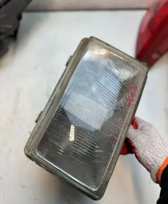 Renault Trafic I Headlight/headlamp 3231132