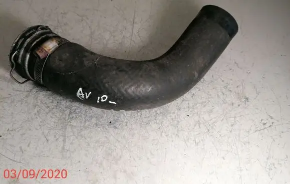 Toyota Avensis T270 Intercooler hose/pipe 081128
