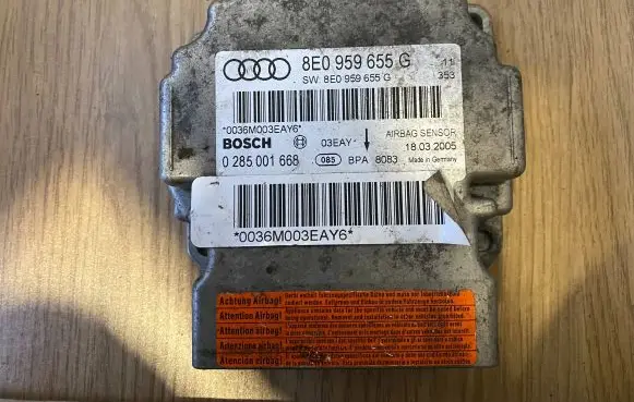 Audi A4 S4 B7 8E 8H Airbag control unit/module 8E0959655G 0285001668