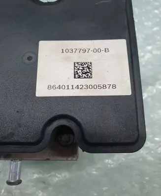 Tesla Model S ABS Pump 103779700B 103779700 1037797