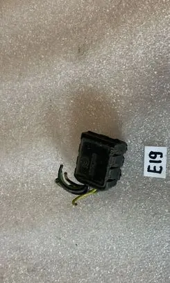 BMW 5 E34 Glow plug pre-heat relay 1276270
