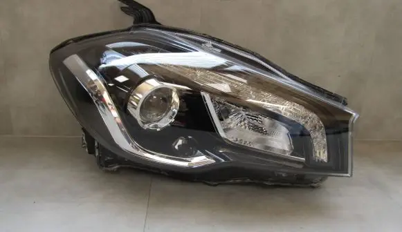 Suzuki SX4 S-Cross Headlight/headlamp 10018738