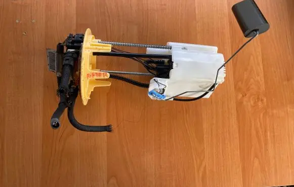 Peugeot Rifter In-tank fuel pump 9827966480 30700002