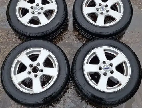 Volvo S40 R15 alloy rim 