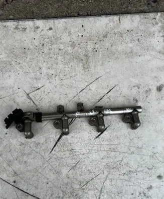 Mercedes-Benz C W204 Fuel main line pipe A2710705495