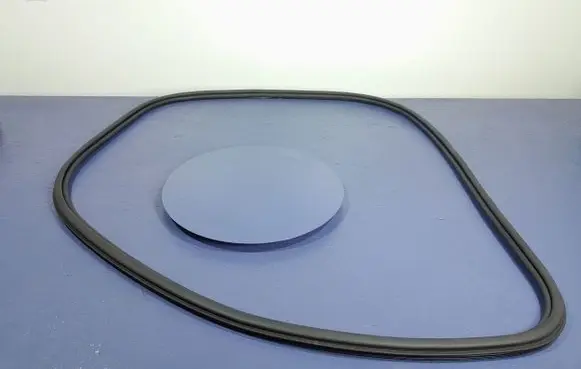 Volvo S90, V90 Front door rubber seal 