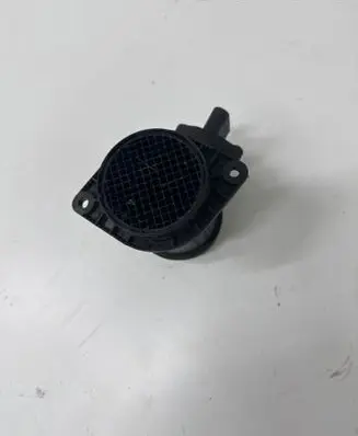 Volkswagen PASSAT B5.5 Mass air flow meter 028906461
