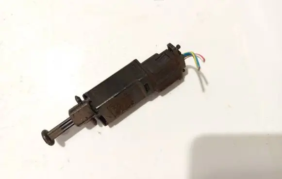Brake pedal sensor switch