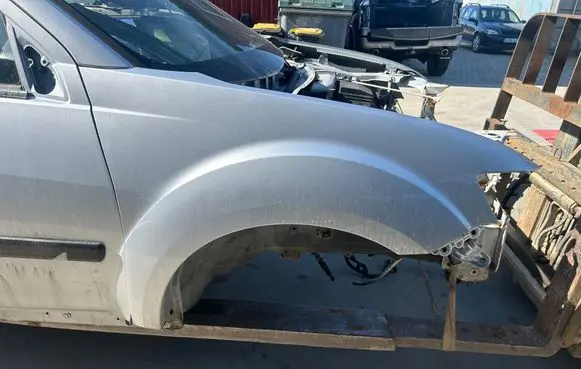 Mitsubishi Outlander Fender