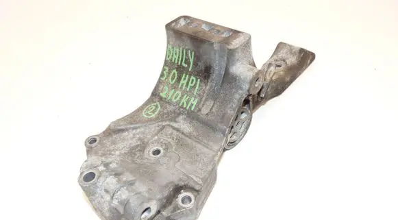 Iveco Daily 6th gen Generator/alternator bracket 5801400688