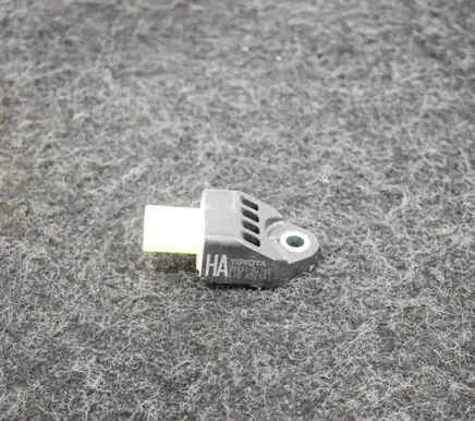 Toyota Auris E180 Airbag deployment crash/impact sensor 8983102160